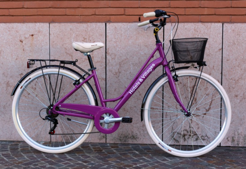 city_donna_a_white_01